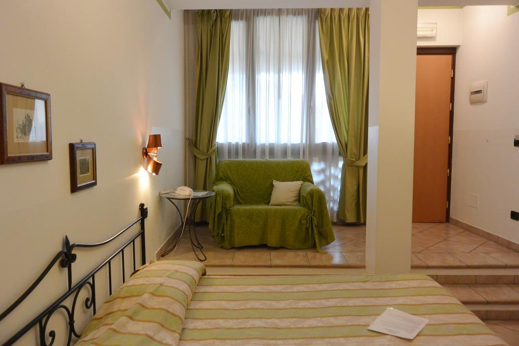 Hotel Ristorante Italia 3*